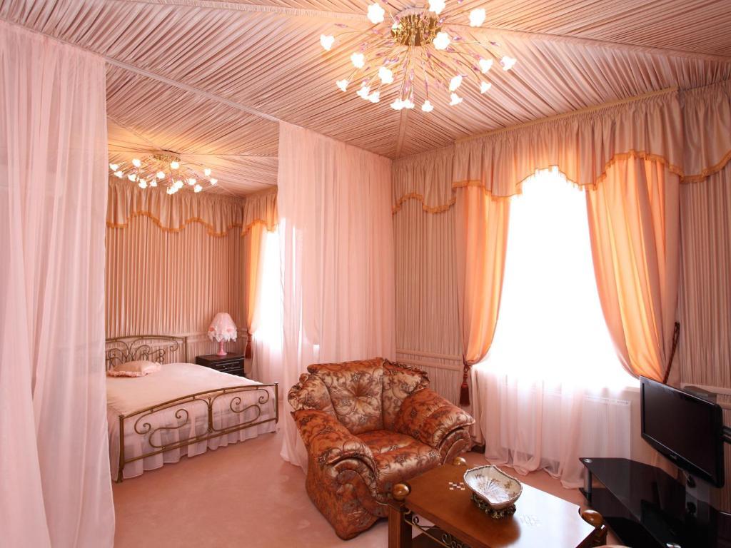 Paradise Hotel Svitlovodsk Rom bilde